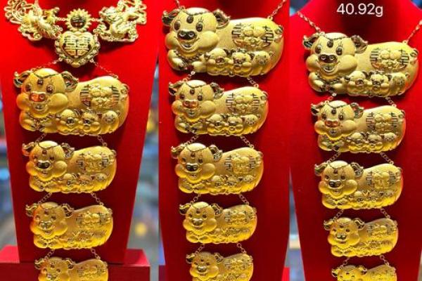 瑞猪送福龙凤祥，巧取名字显尊贵
