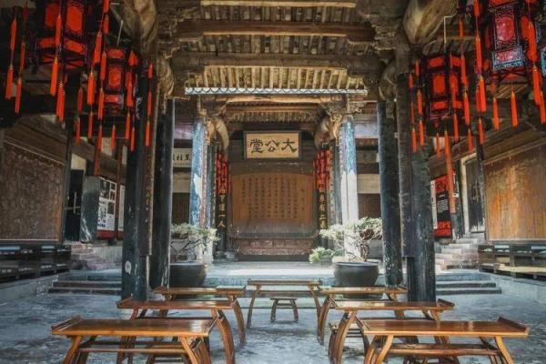 中山祠堂文化：传统乡土精神的传承与发展