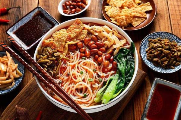 广西传统饮食：一口品味百年风味