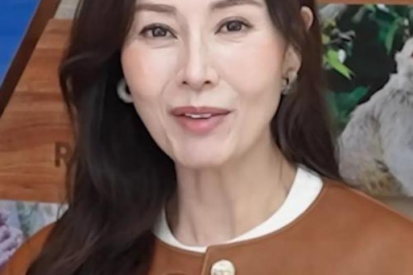 解析李嘉欣生辰八字与星座运势